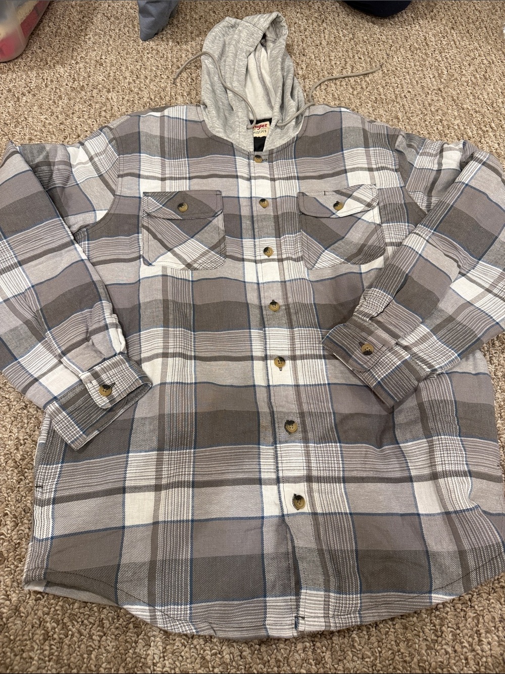 Wrangler Plaid Hooded Flannel Jacket in Gray and White